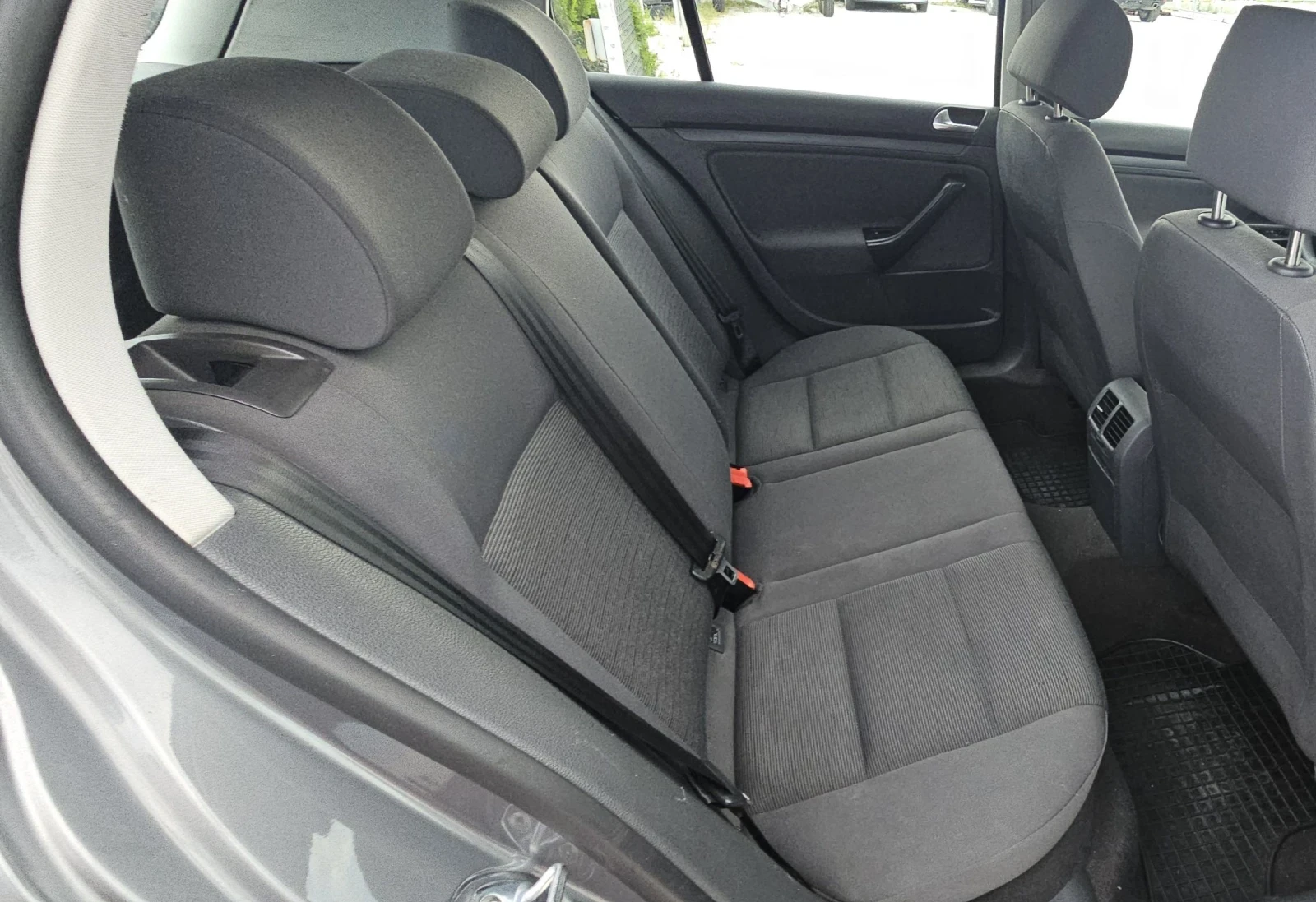 VW Golf 1.9TDI.90кс.Отличен - изображение 10