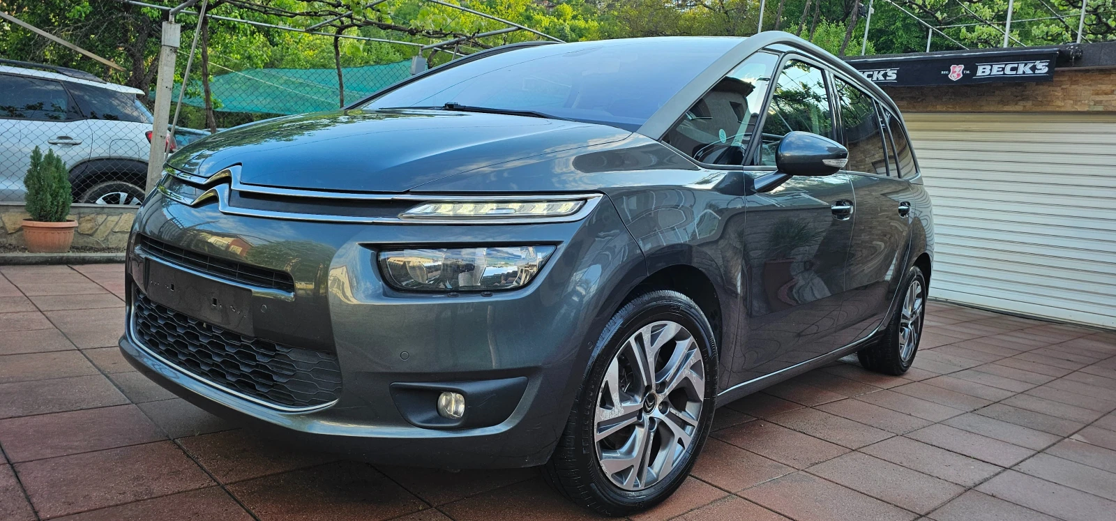 Citroen Grand C4 Picasso 1.6 E-THP 7местен / Високо Оборудване  - изображение 2