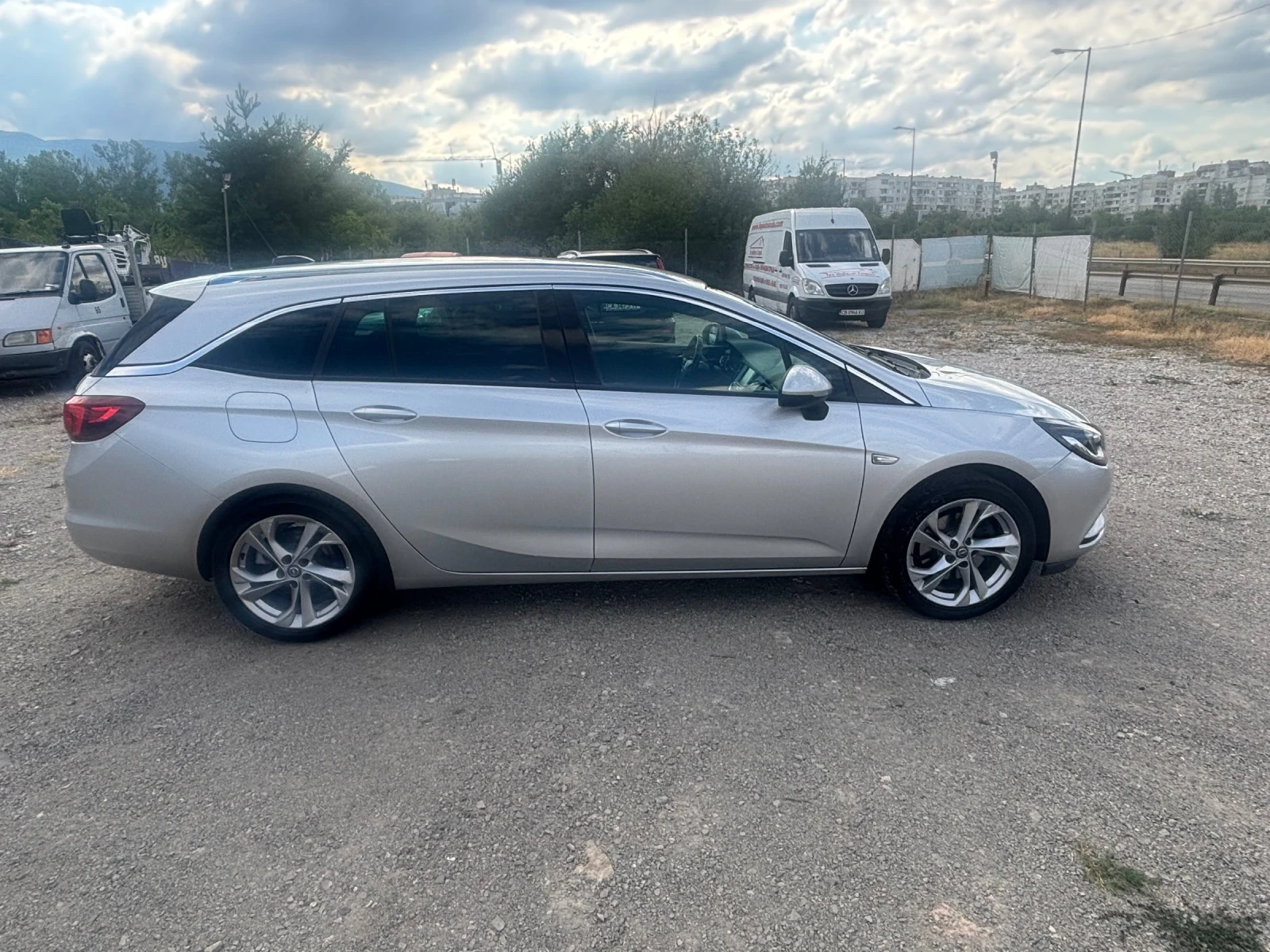 Opel Astra 1.6D-136кс Sport Tourer - изображение 7