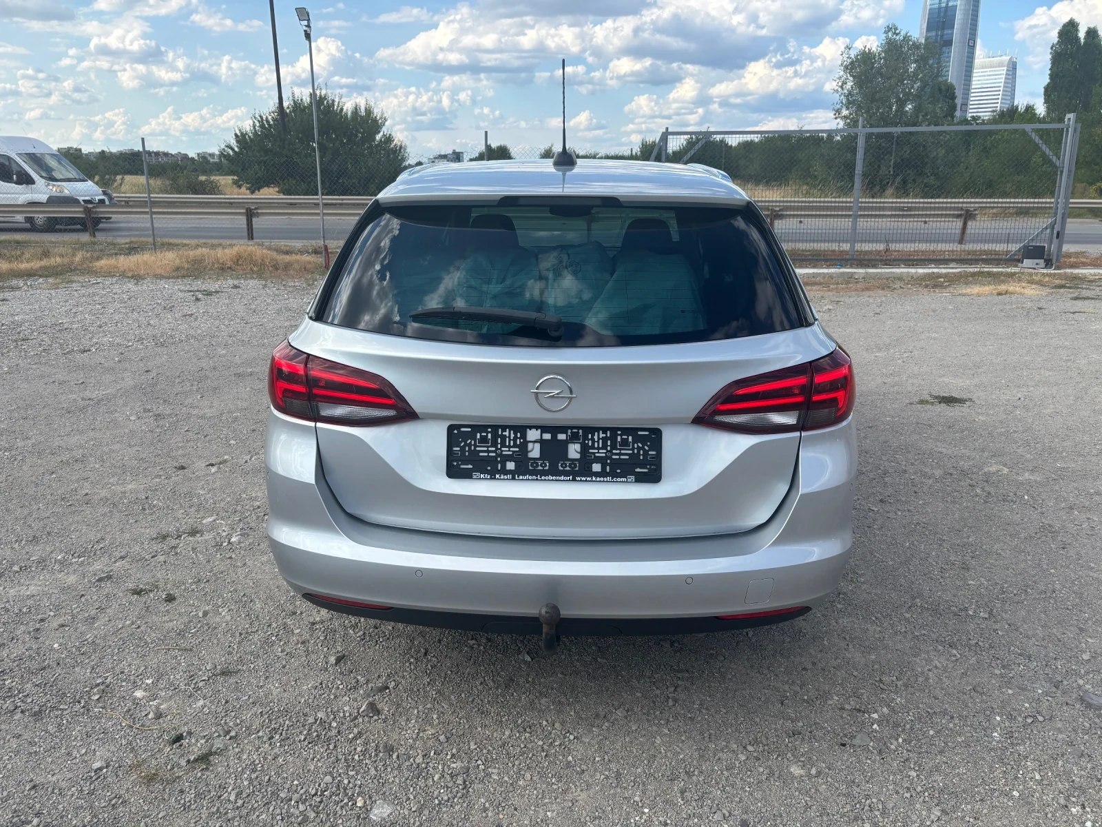Opel Astra 1.6D-136кс Sport Tourer - изображение 5