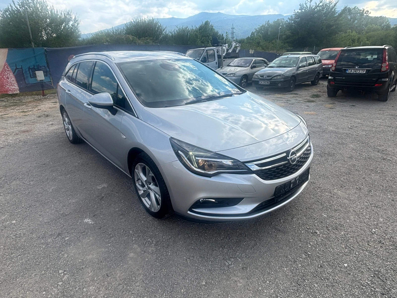 Opel Astra 1.6D-136кс Sport Tourer - изображение 8