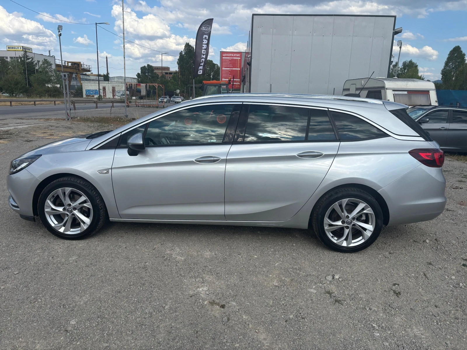 Opel Astra 1.6D-136кс Sport Tourer - изображение 3