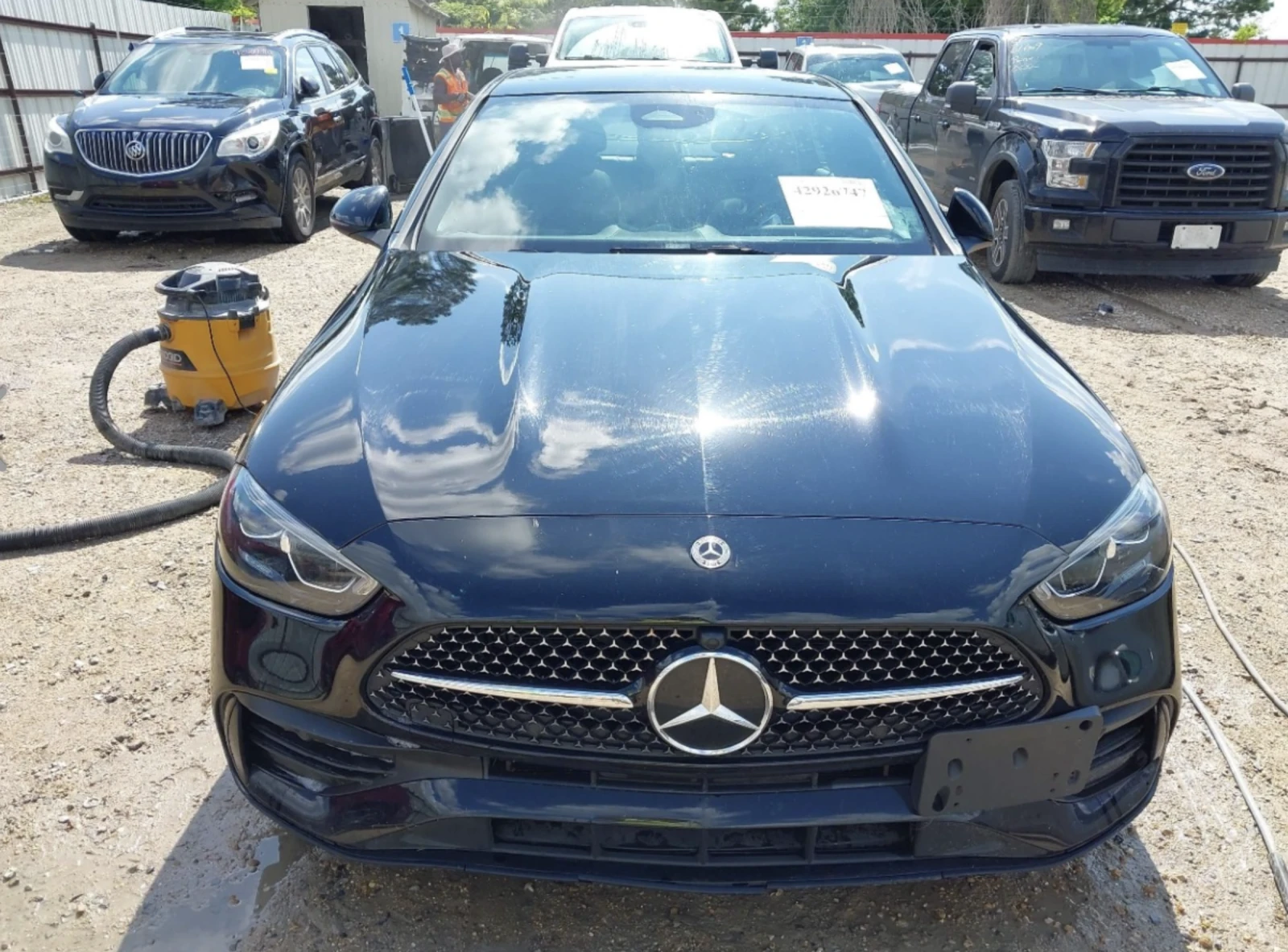 Mercedes-Benz C 300  - изображение 2