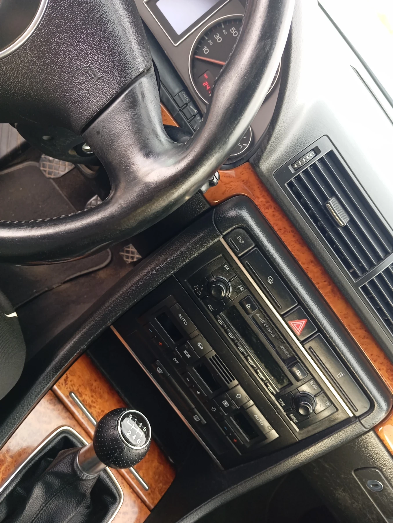 Audi A4 1.9   | Mobile.bg   6