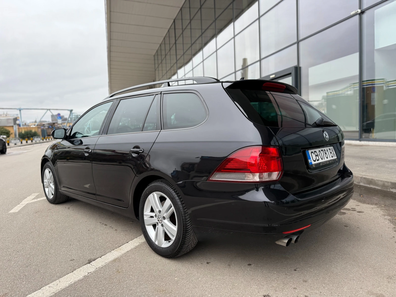 VW Golf 6 МЕСЕЦА ГАРАНЦИЯ/2.0TDI 140к.с. Подгрев/Навигация - изображение 3