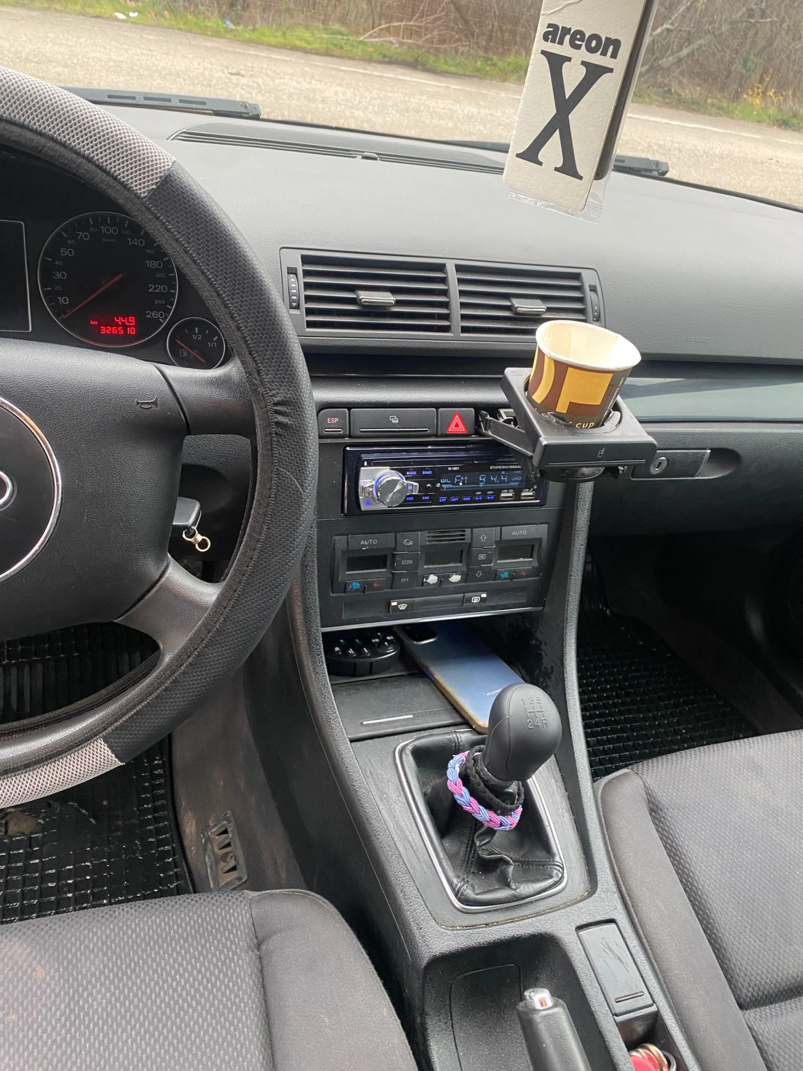 Audi A4 1.9 110 - изображение 7