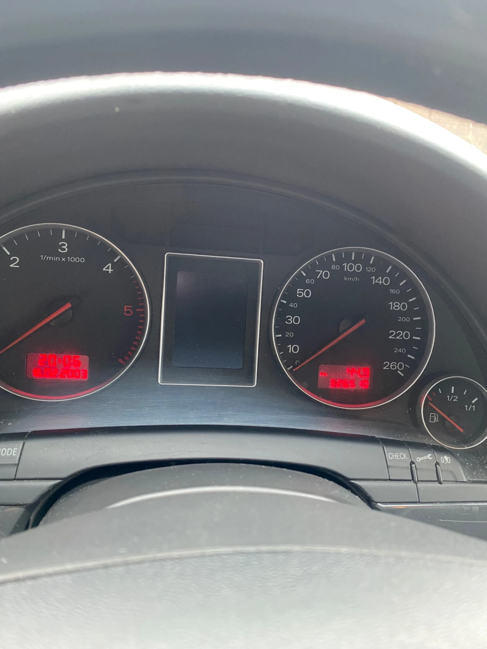 Audi A4 1.9 110 - изображение 9