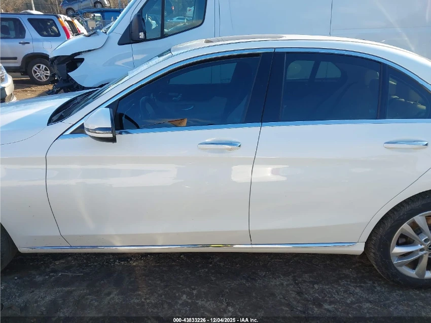 Mercedes-Benz C 300 4MATIC* �������* PANO* ������ | Mobile.bg � ����������� 13