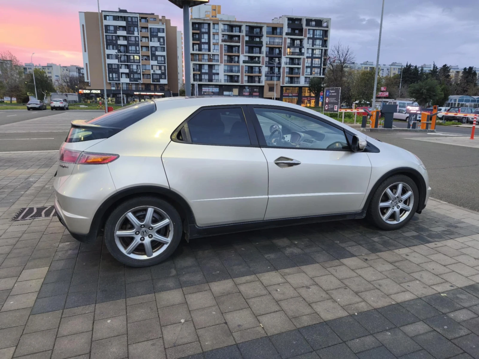 Honda Civic 1.8 I-VTEC | Mobile.bg � ����������� 4