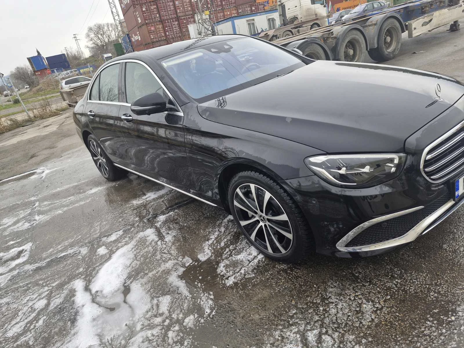 Mercedes-Benz E 300 DE - изображение 2