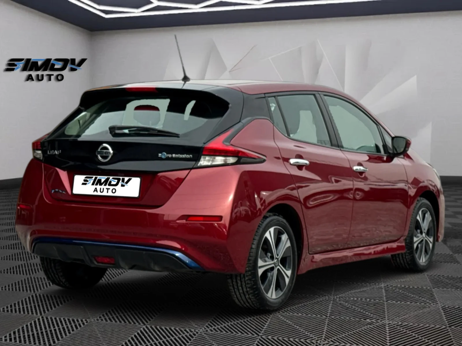 Nissan Leaf  + 62KWH 92%SOH 217КС. KEYLESSGO НАВИГАЦИЯ APPLECAR - изображение 4