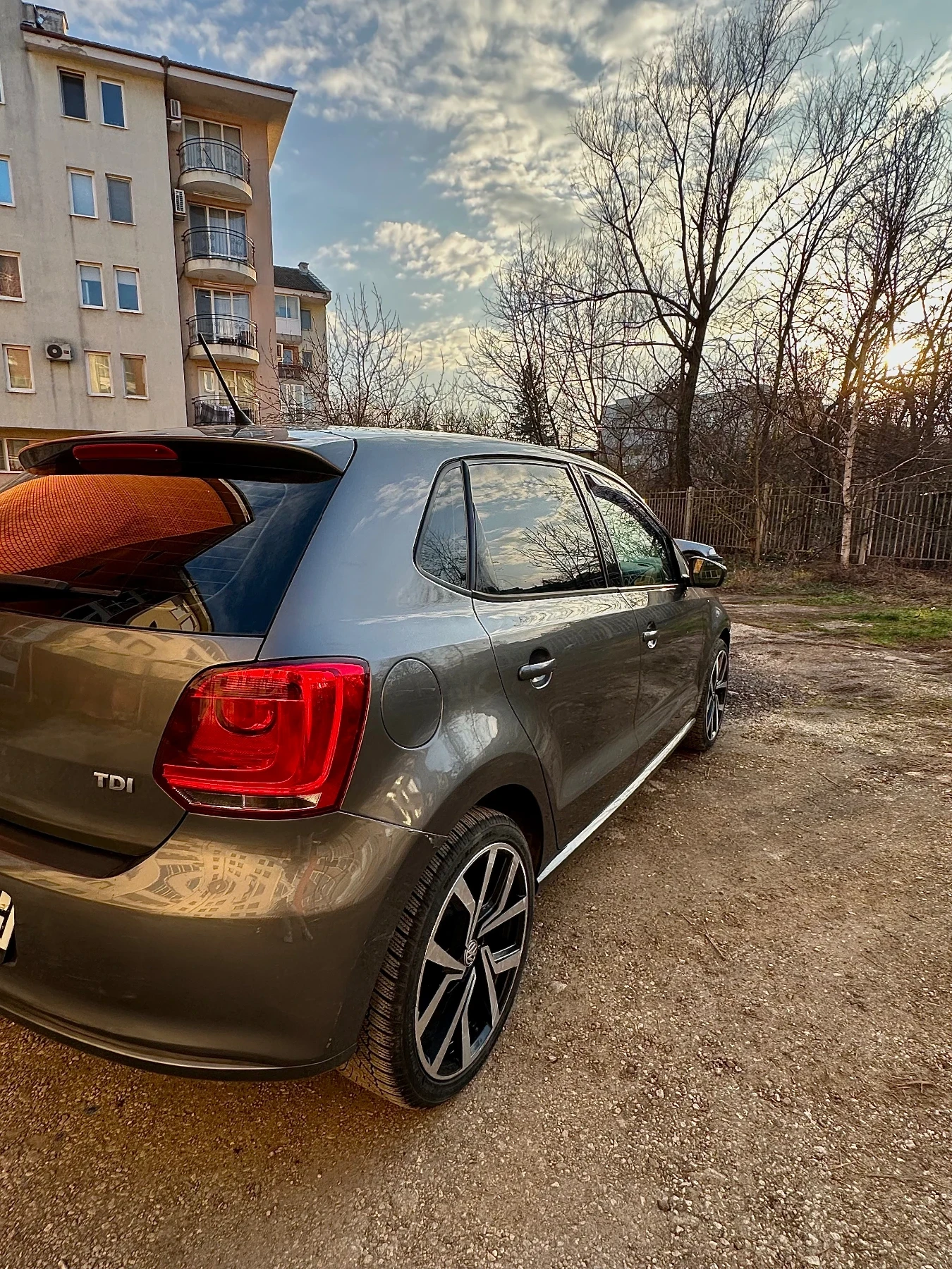 VW Polo VW Polo 1.6 TDI, снимка 5 - Автомобили и джипове - 53738073