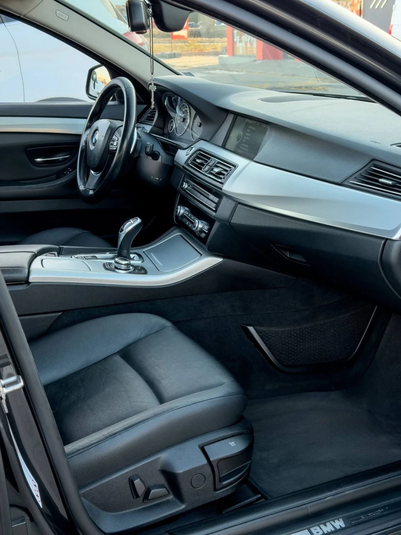 BMW 530 BMW F11 530D 204кс, снимка 8 - Автомобили и джипове - 53893203