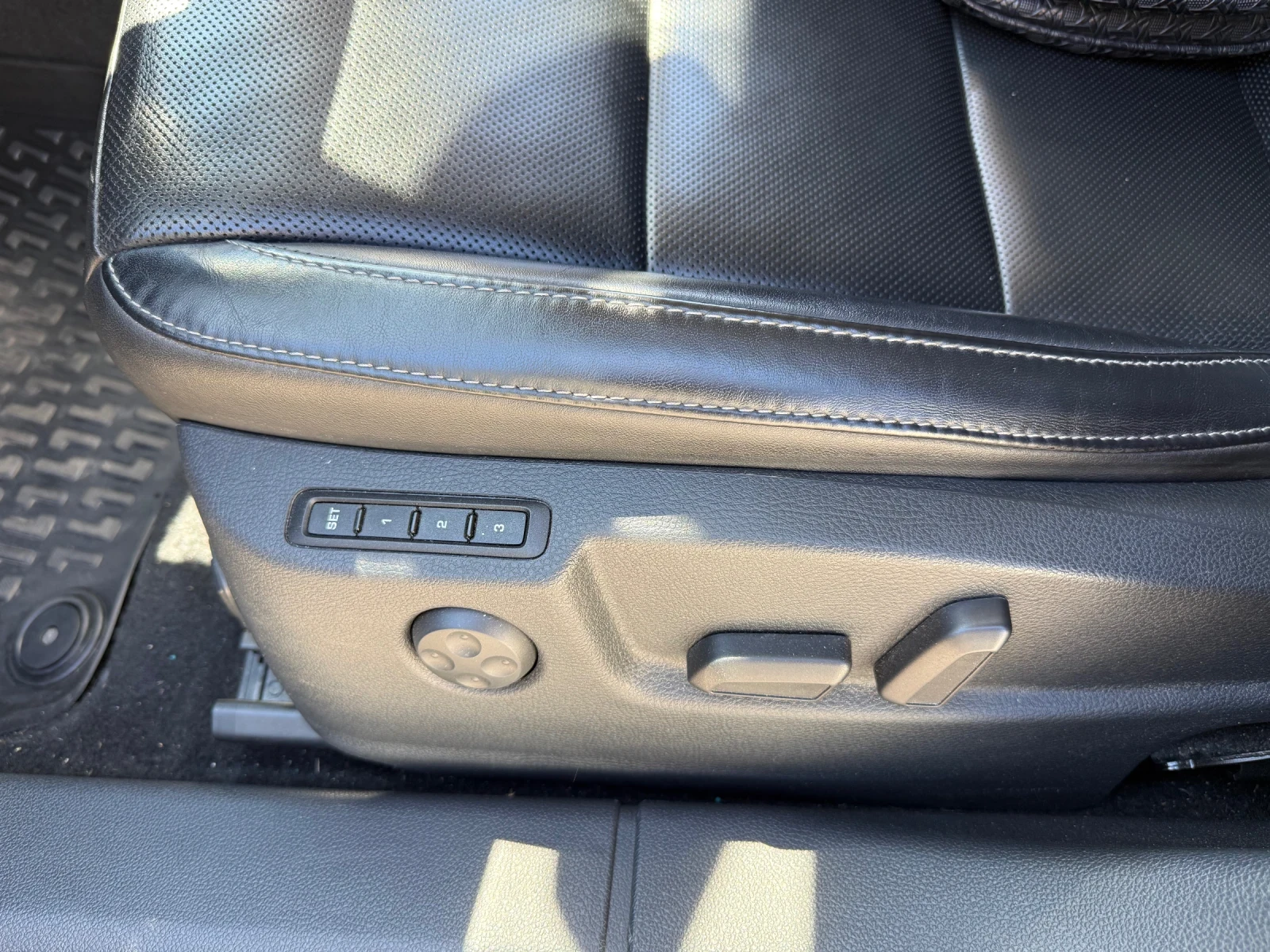 Skoda Superb 2.0 TDI 170k.c. 4x4 Facelift , снимка 12 - Автомобили и джипове - 54154631