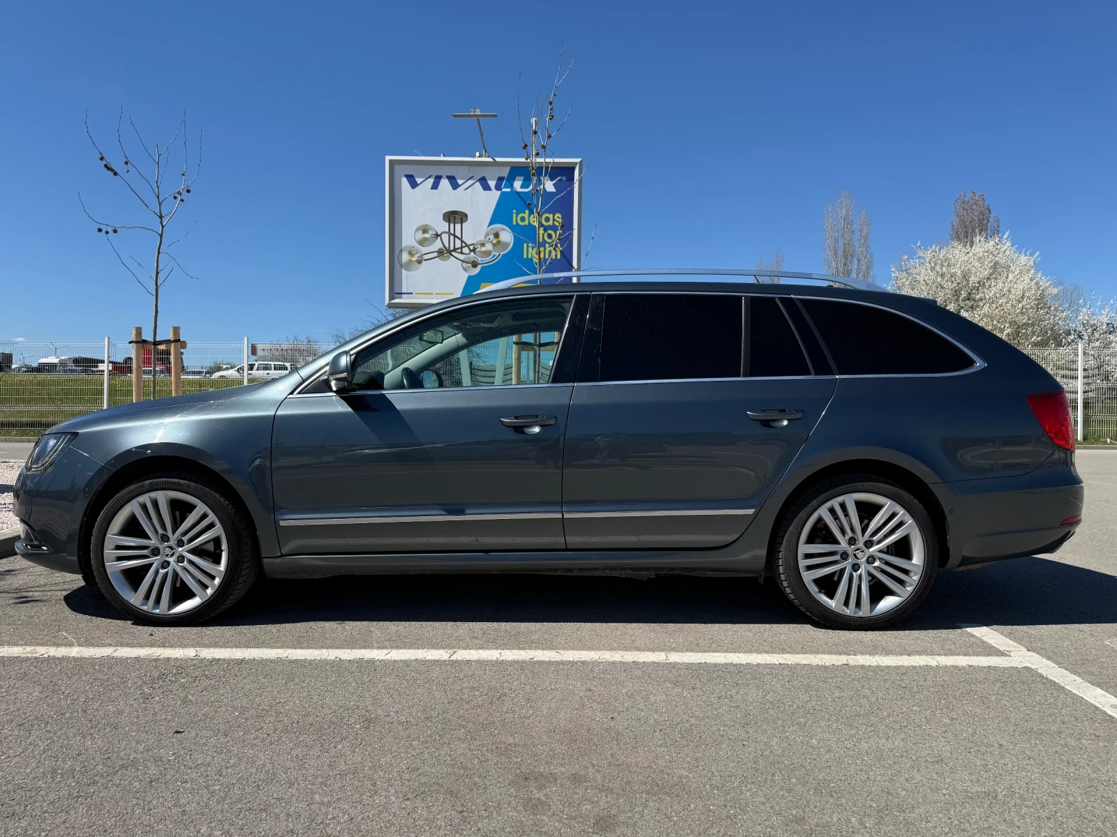 Skoda Superb 2.0 TDI 170k.c. 4x4 Facelift , снимка 2 - Автомобили и джипове - 54154631