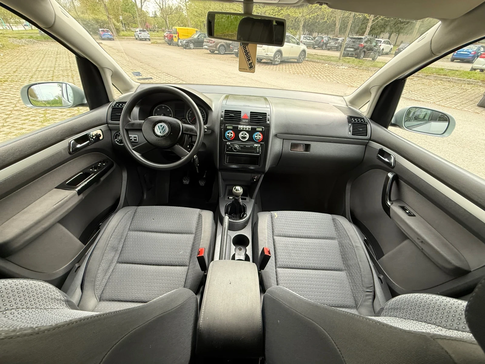 VW Touran 1.9TDI 105К.С. 6 СКОРОСТИ, снимка 11 - Автомобили и джипове - 54286584