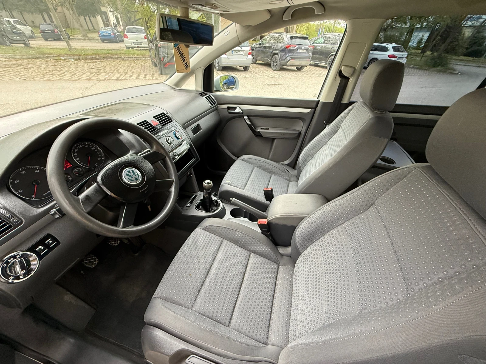 VW Touran 1.9TDI 105К.С. 6 СКОРОСТИ, снимка 9 - Автомобили и джипове - 54286584