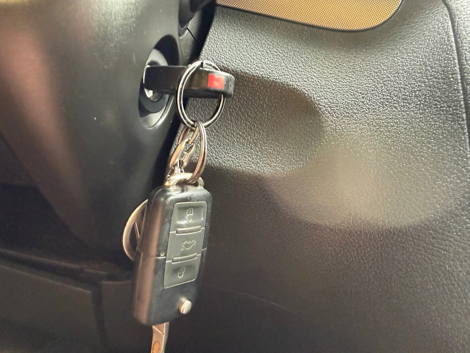 VW Touran 1.9TDI 105К.С. 6 СКОРОСТИ, снимка 15 - Автомобили и джипове - 54286584