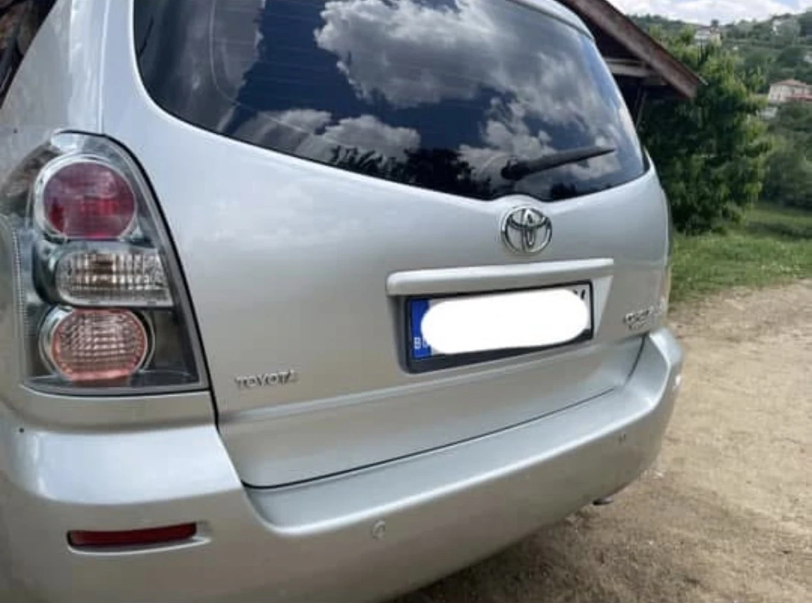 Toyota Corolla verso, снимка 4 - Автомобили и джипове - 54457396