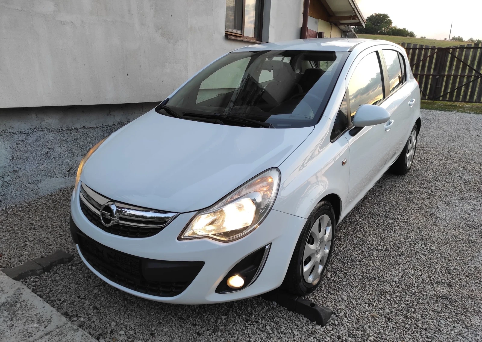 Opel Corsa ///BENZIN / GAS / EURO 5