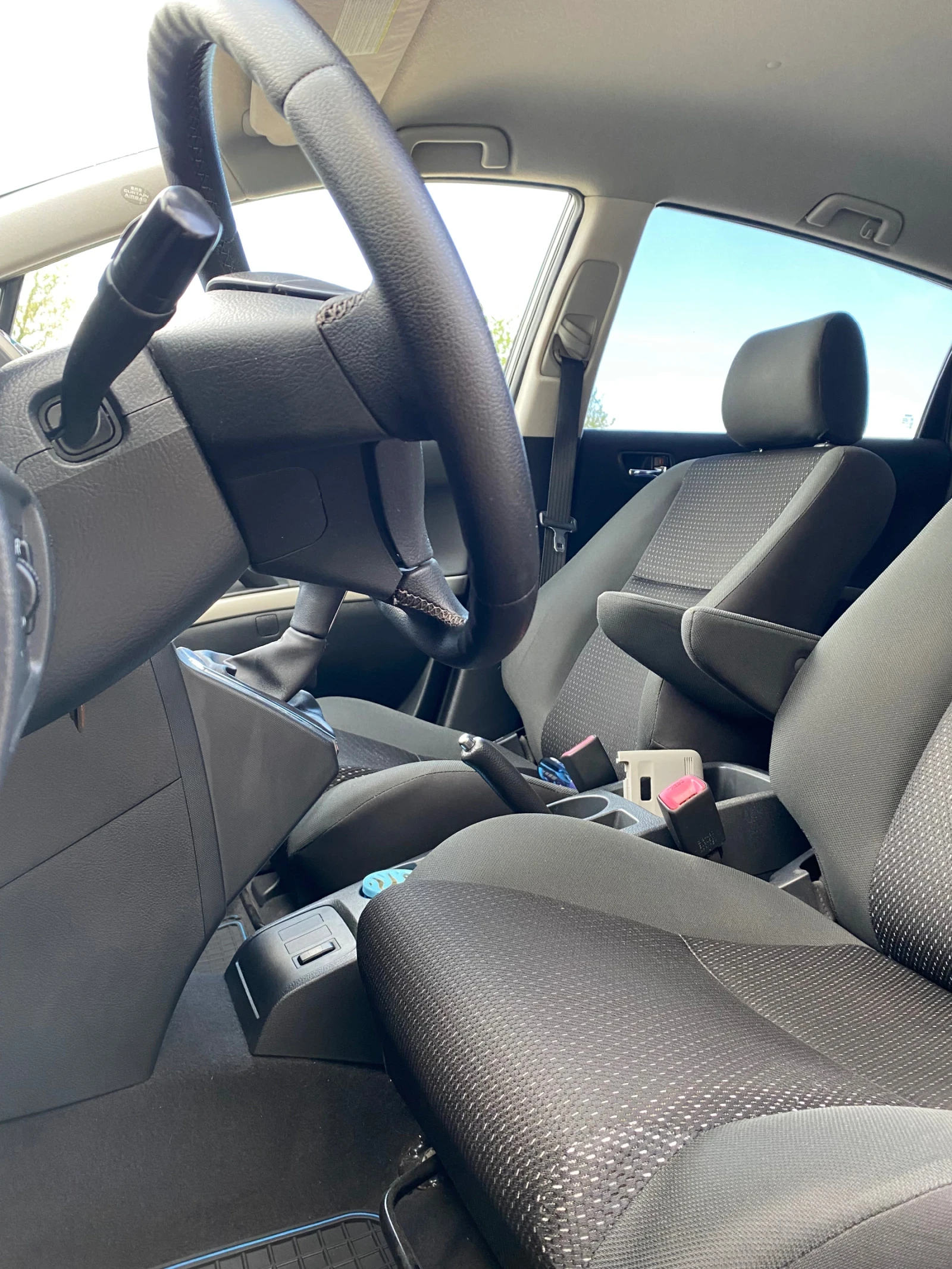 Toyota Corolla verso, снимка 11 - Автомобили и джипове - 54732649