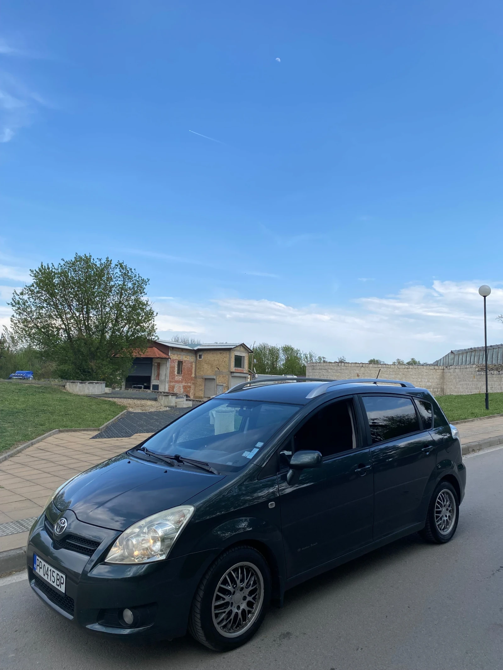 Toyota Corolla verso, снимка 3 - Автомобили и джипове - 54732649
