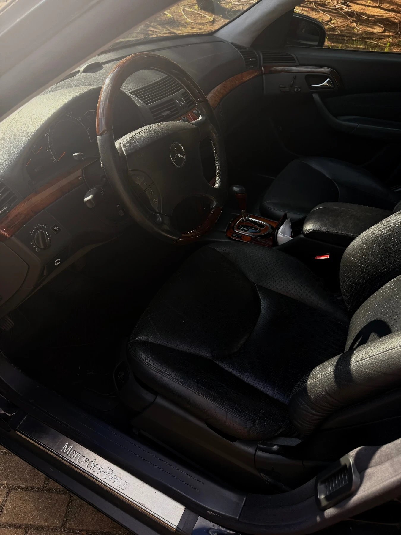 Mercedes-Benz S 320 Втори собственик, снимка 7 - Автомобили и джипове - 54732823