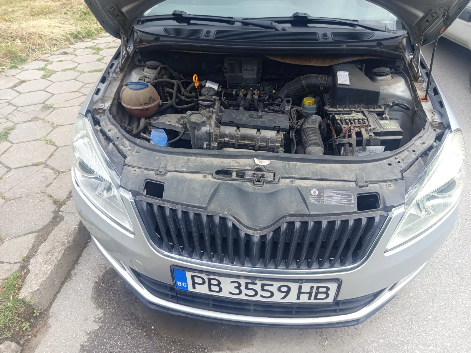 Skoda Fabia, снимка 4 - Автомобили и джипове - 54768167
