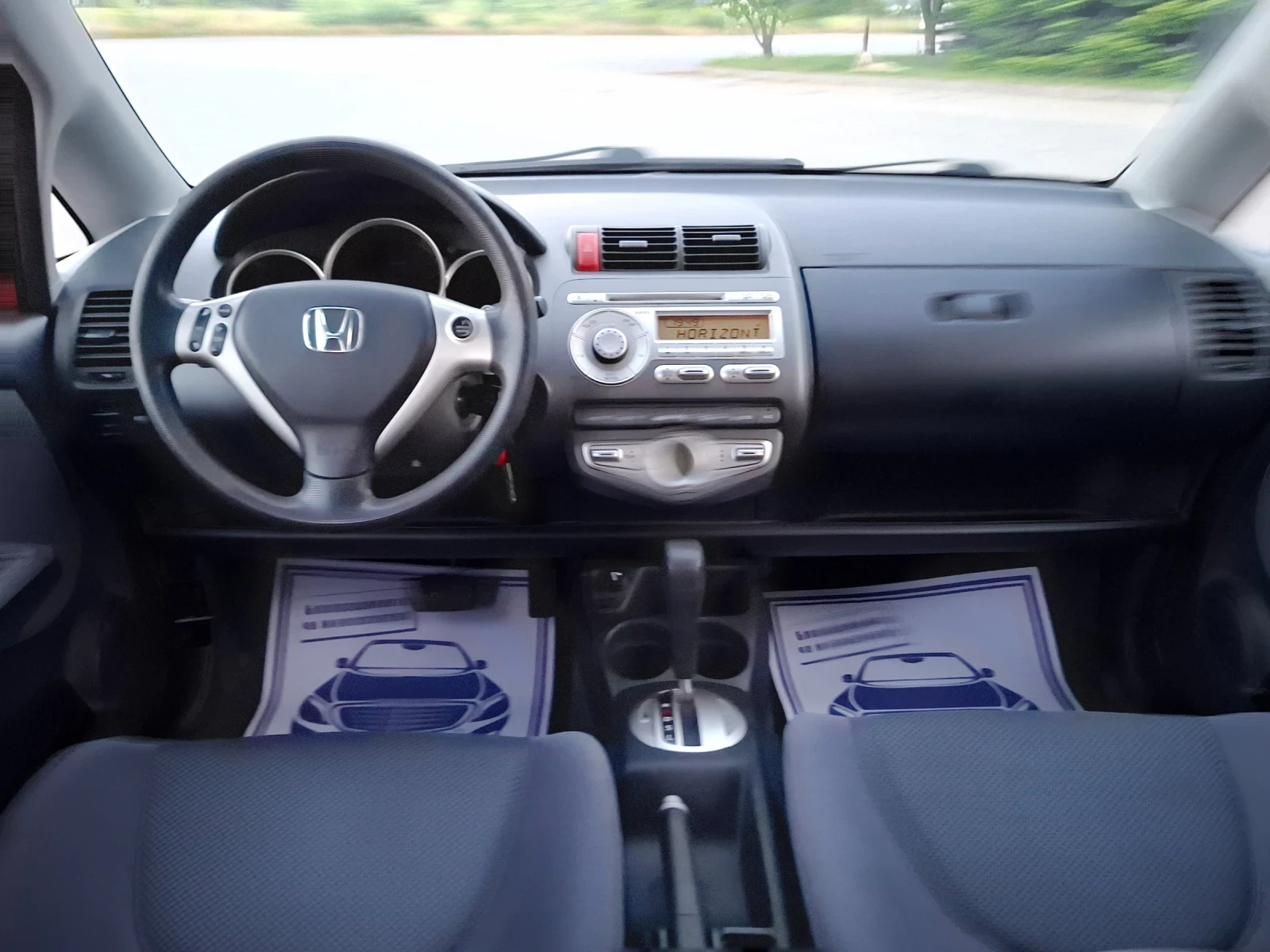 Honda Jazz 1.4i* (83кс)* FACELIFT* АВТОМАТИК* HOB BHOC* , снимка 15 - Автомобили и джипове - 54918815
