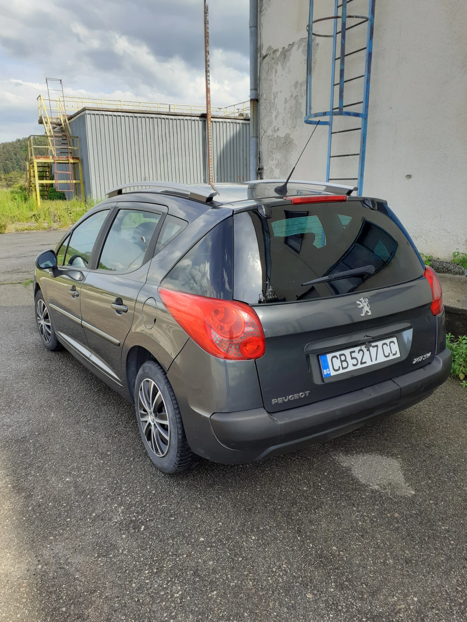 Peugeot 207  SW комби, снимка 7 - Автомобили и джипове - 55479252