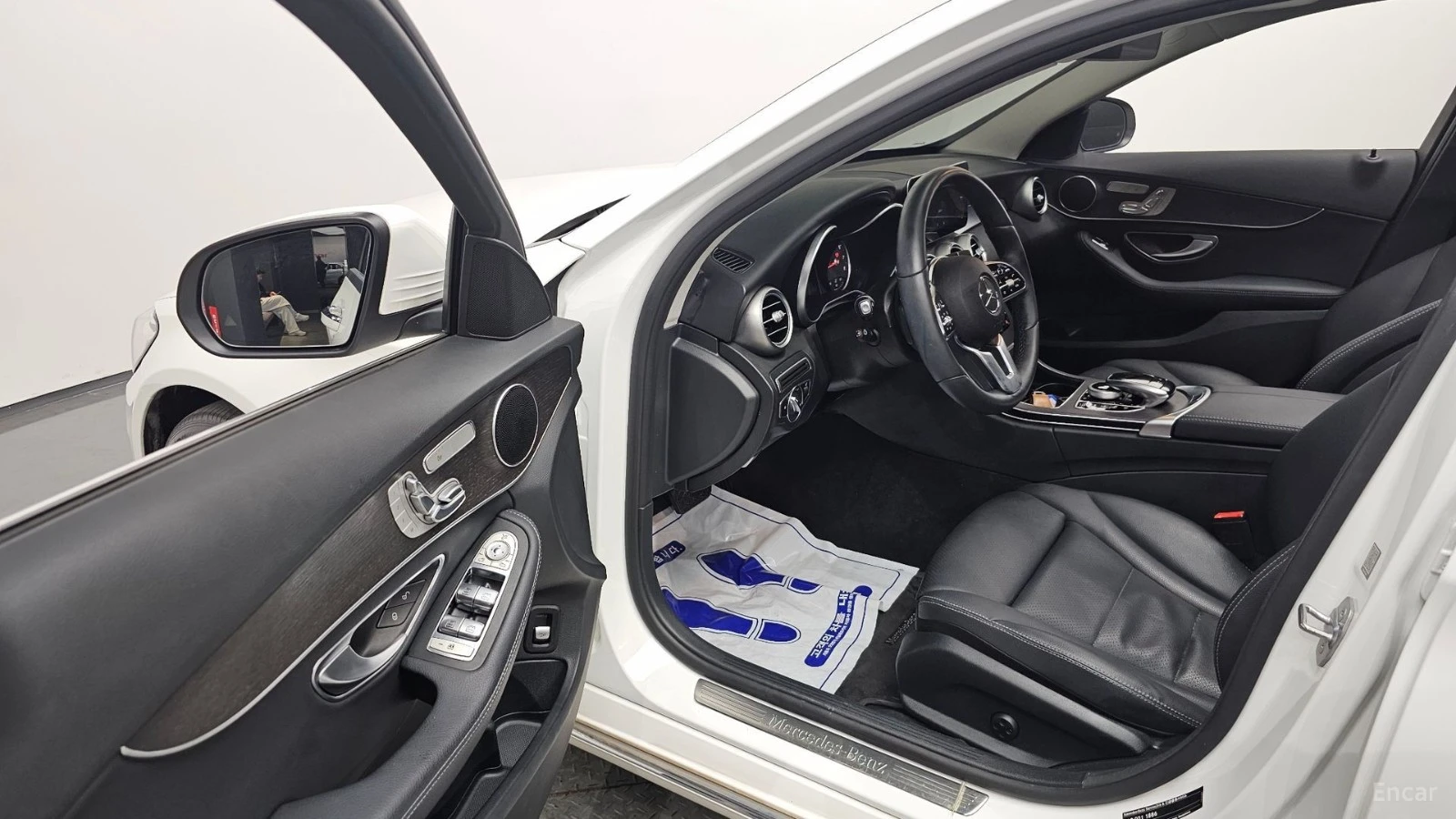 Mercedes-Benz C 200 AVANGARDE* КОЖА* НАВИ* ПАНО, снимка 8 - Автомобили и джипове - 55479821