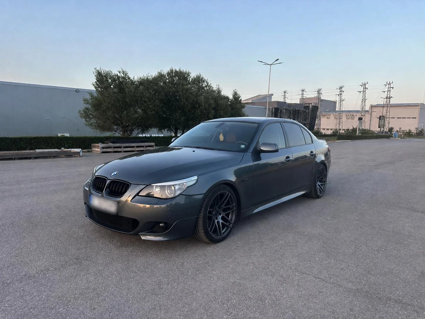BMW 525, снимка 2 - Автомобили и джипове - 55646504