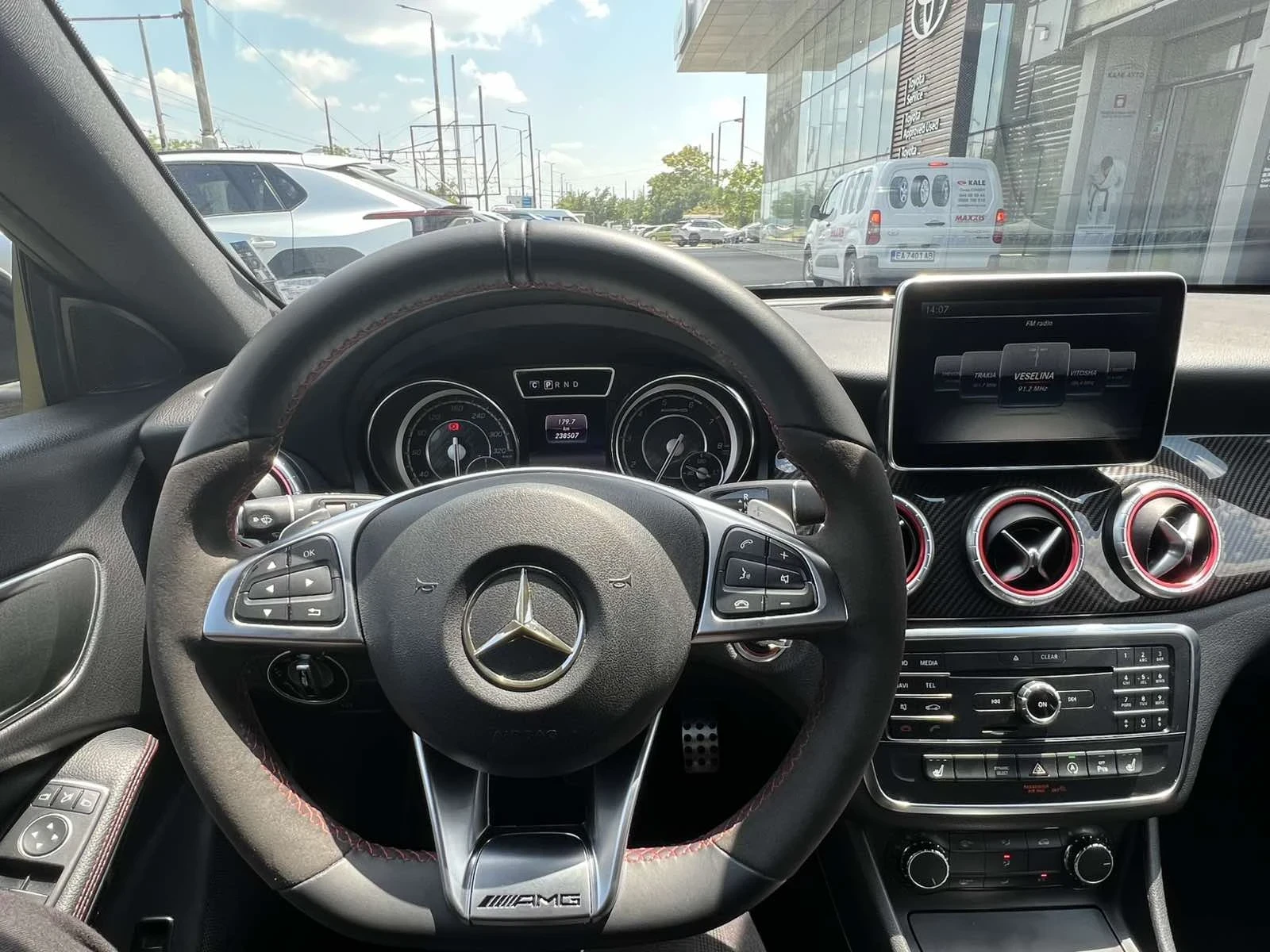 Mercedes-Benz CLA 180 AMG, снимка 13 - Автомобили и джипове - 55687299