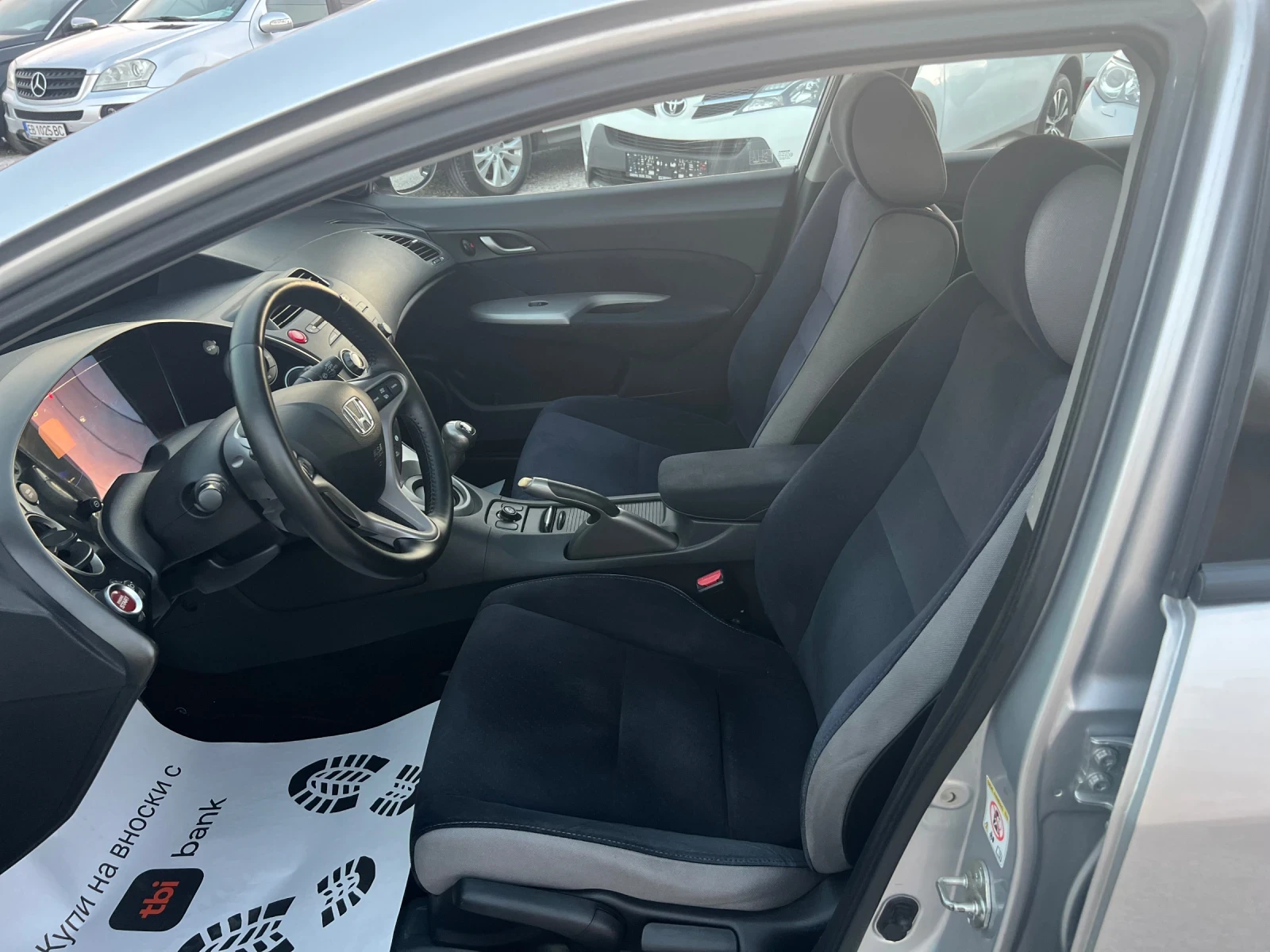 Honda Civic 1.8i газ Италия, снимка 10 - Автомобили и джипове - 55729315