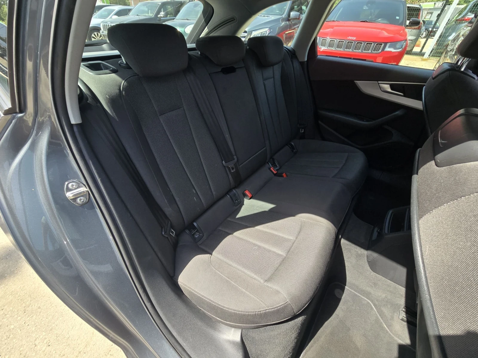 Audi A4 2.0TDI 190к.с Quattro DIGITAL , снимка 14 - Автомобили и джипове - 55885063