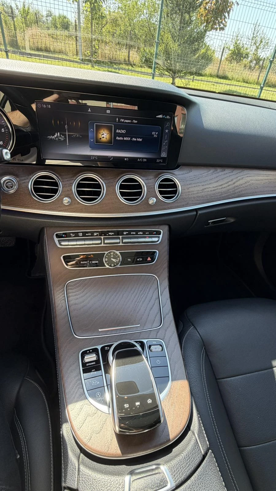 Mercedes-Benz E 220 W213-194 к.с.-9G-Tronic, снимка 9 - Автомобили и джипове - 55996494