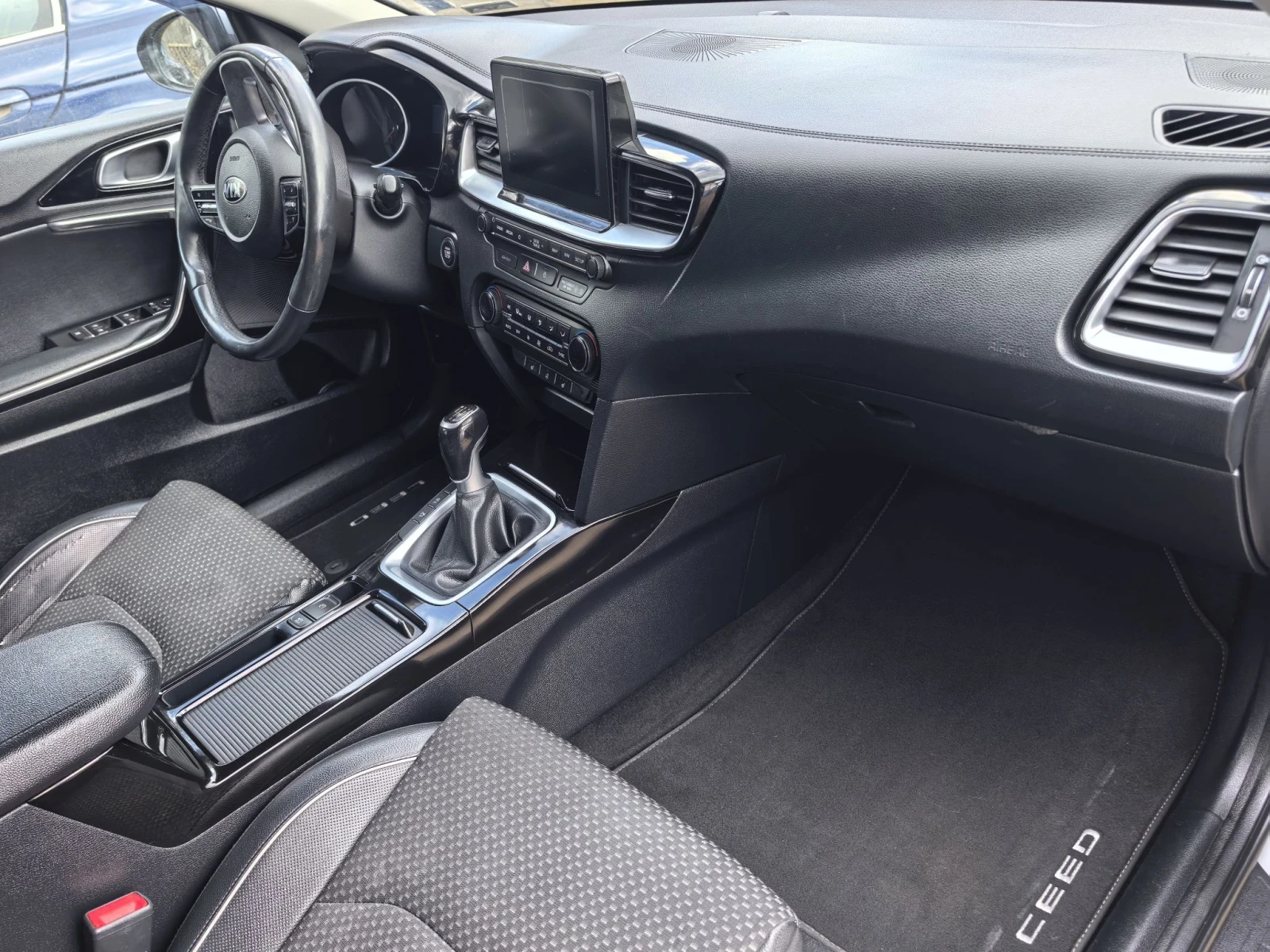 Kia Ceed Kia Ceed 1.6 CRDi 115 CV SW, снимка 8 - Автомобили и джипове - 56275582