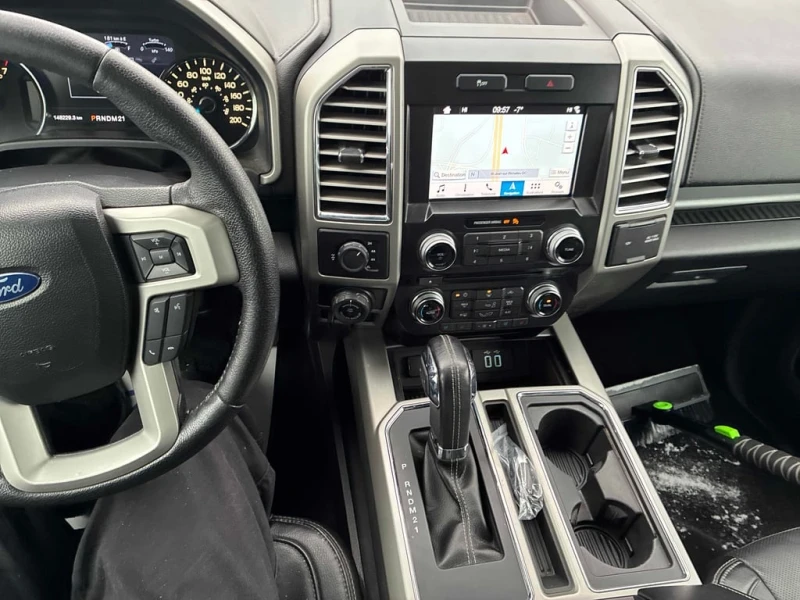 Ford F150 * 4WD SuperCrew * CARFAX * БЕЗ ПЪРВОНАЧАЛНА ВНОСКА, снимка 9 - Автомобили и джипове - 52931305