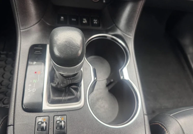 Toyota Highlander XLE * * 7 МЕСТА * * CARFAX * * АВТО КРЕДИТ * * , снимка 9 - Автомобили и джипове - 53116504