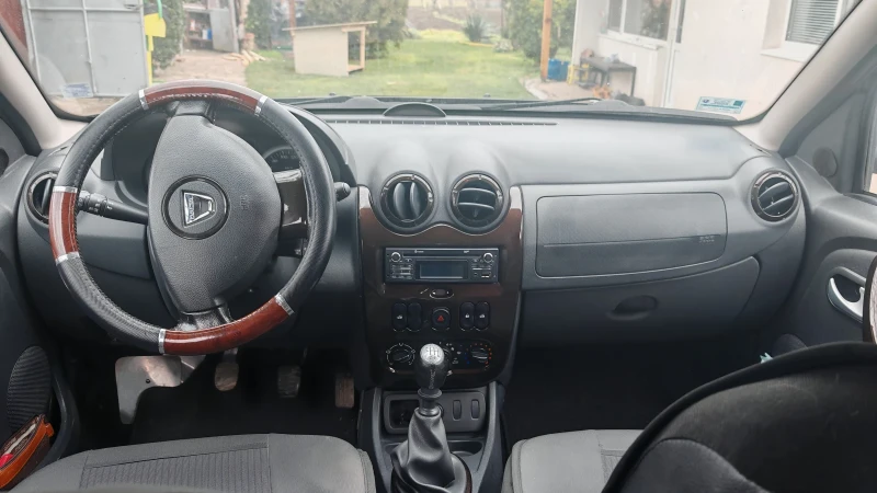 Dacia Duster, снимка 11 - Автомобили и джипове - 53218544