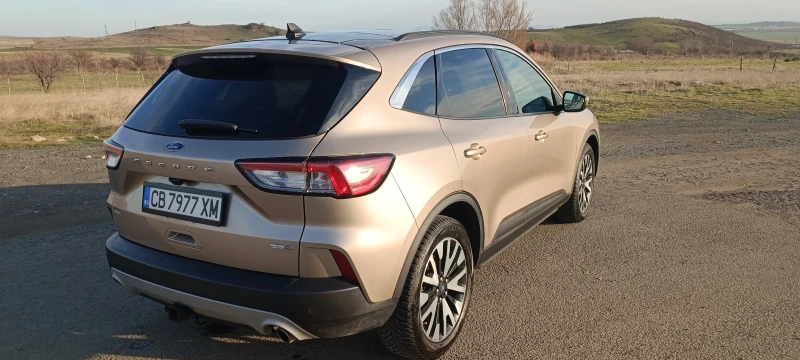 Ford Kuga 2.0 EcoBoost 4x4   Панорама   72 000км, снимка 4 - Автомобили и джипове - 53598161