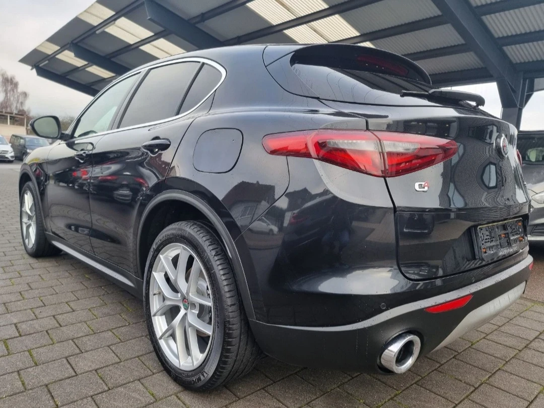 Alfa Romeo Stelvio  - изображение 3