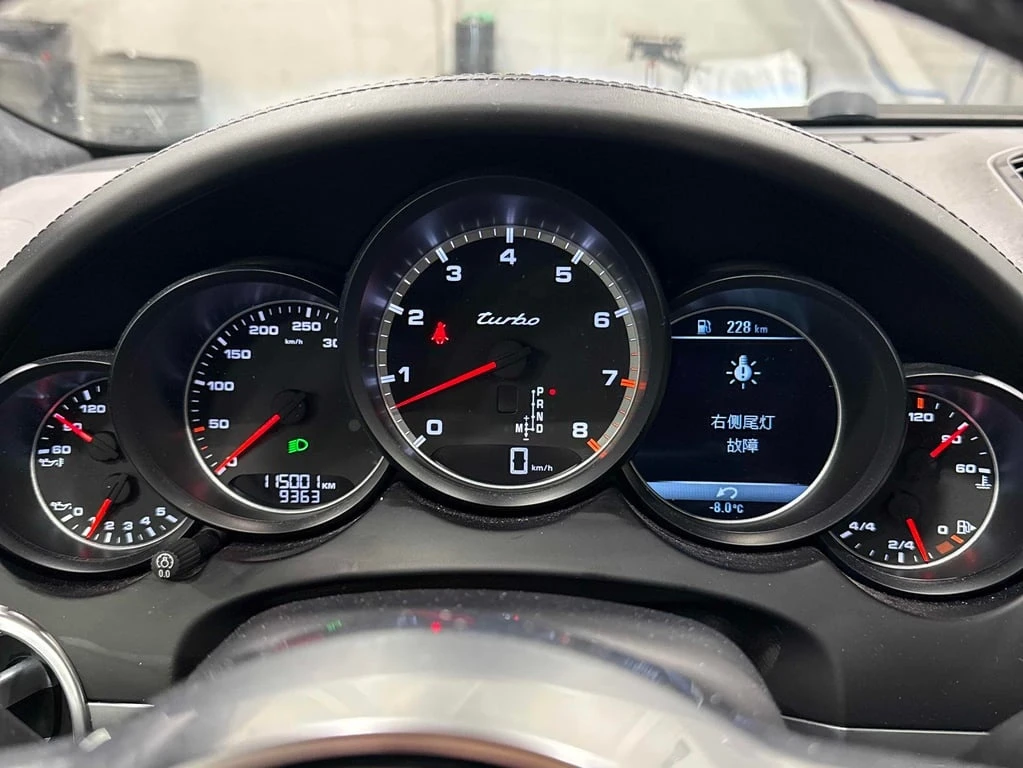 Porsche Cayenne * Turbo * CARFAX * БЕЗ ПЪРВОНАЧАЛНА ВНОСКА - изображение 8