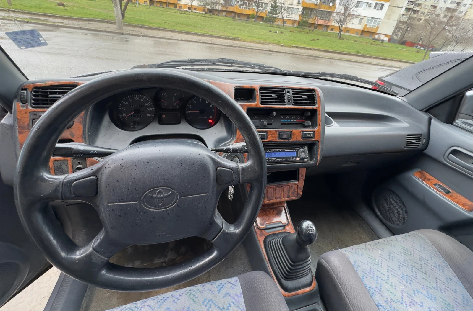 Toyota Rav4 2.0 бензин 4х4, снимка 6 - Автомобили и джипове - 54237399