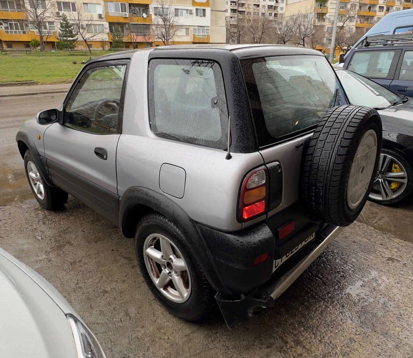 Toyota Rav4 2.0 бензин 4х4, снимка 4 - Автомобили и джипове - 54237399