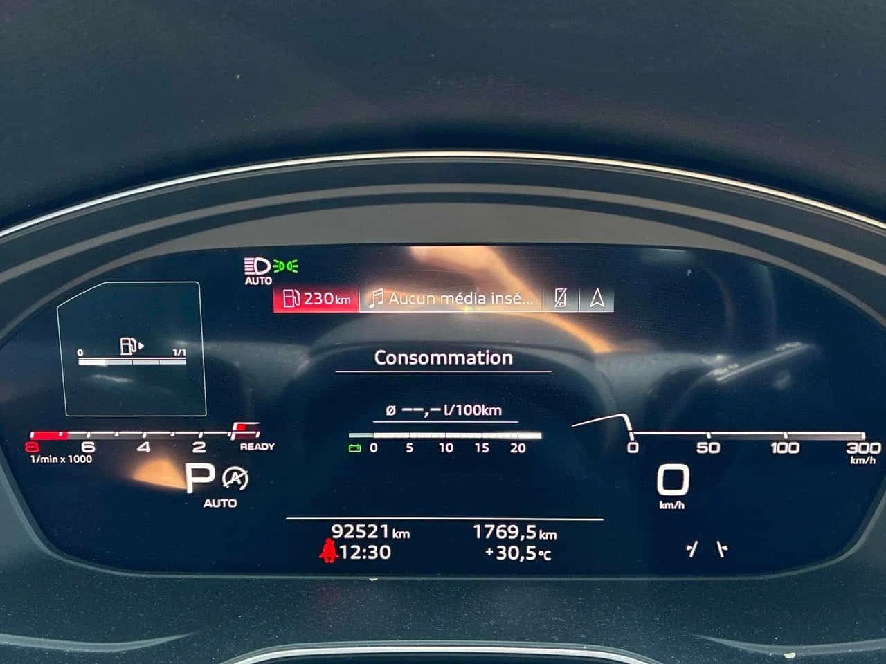 Audi Q5 Technik | CARFAX | БЕЗ ИНЦИДЕНТИ | ДВА КЛЮЧА, снимка 8 - Автомобили и джипове - 55546850