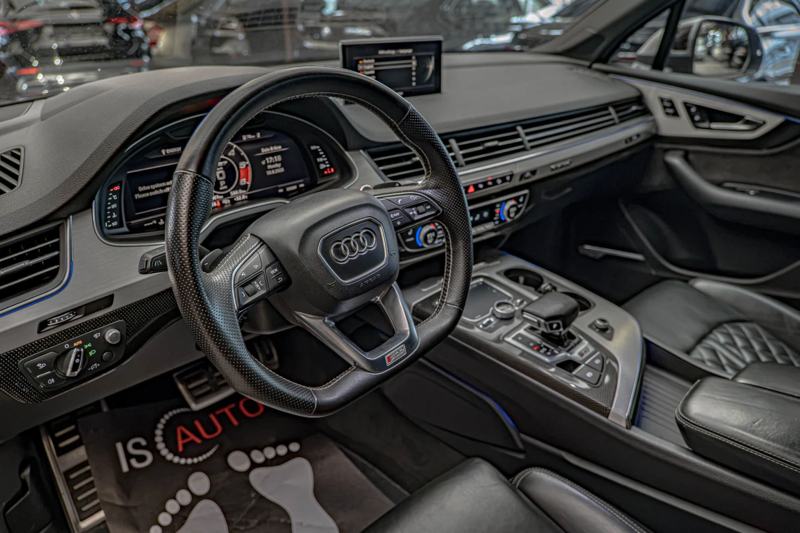 Audi SQ7 4.0TDI/Virtual/Carbon/HuD/Bose/Distronik/Lane Assi, снимка 7 - Автомобили и джипове - 55631341