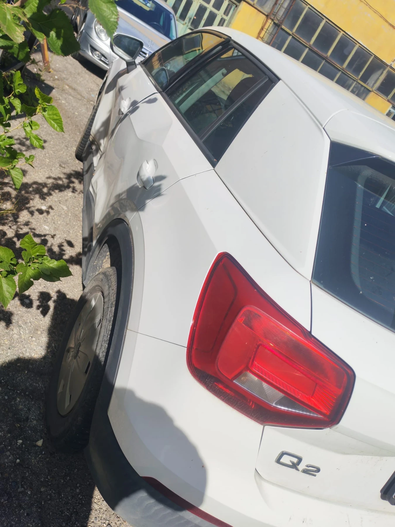 Audi Q2 1.4, снимка 4 - Автомобили и джипове - 56376141