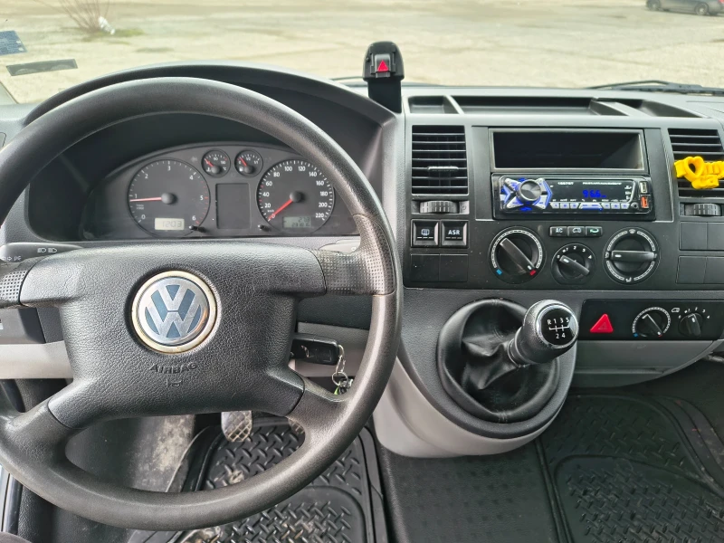 VW T5 1.9 tdi 105hp, снимка 11 - Бусове и автобуси - 53453314