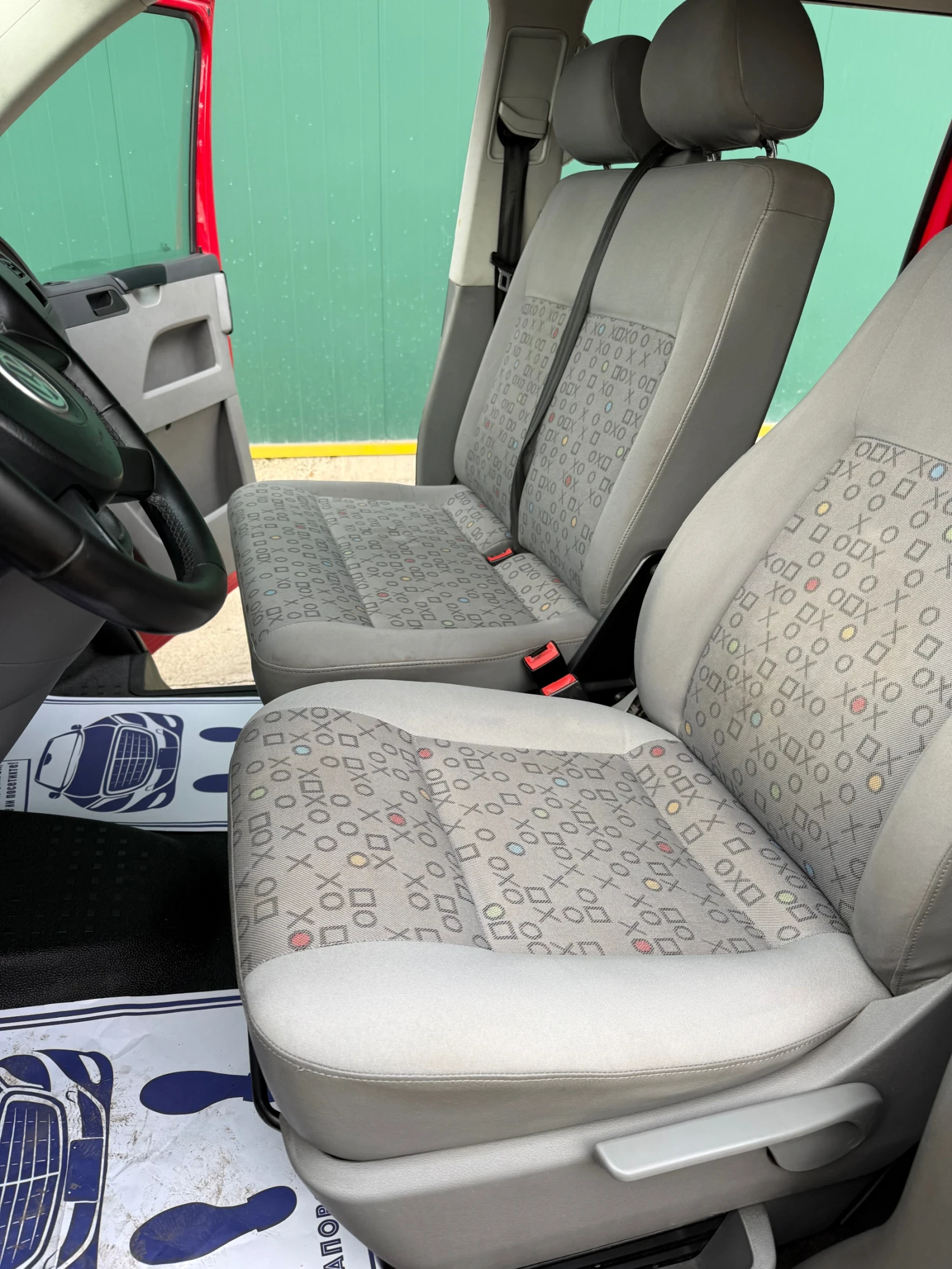 VW Transporter 1.9, Caravelle  - изображение 9